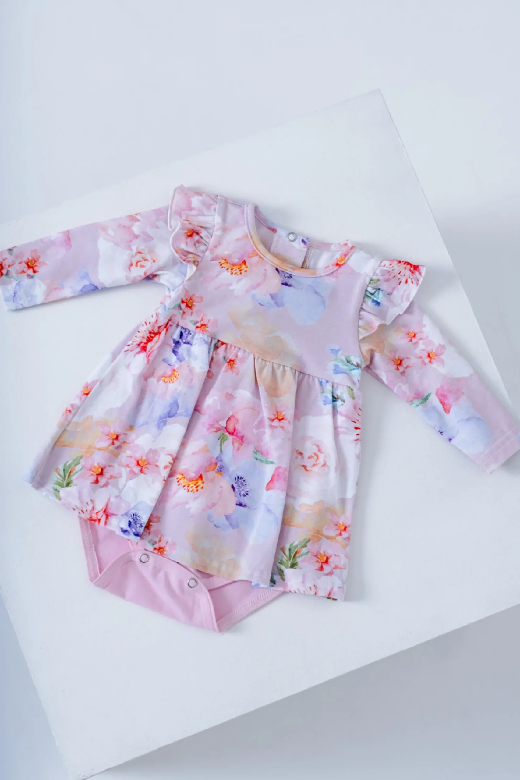 Mingnelin bodymekko, Lovely Bloom